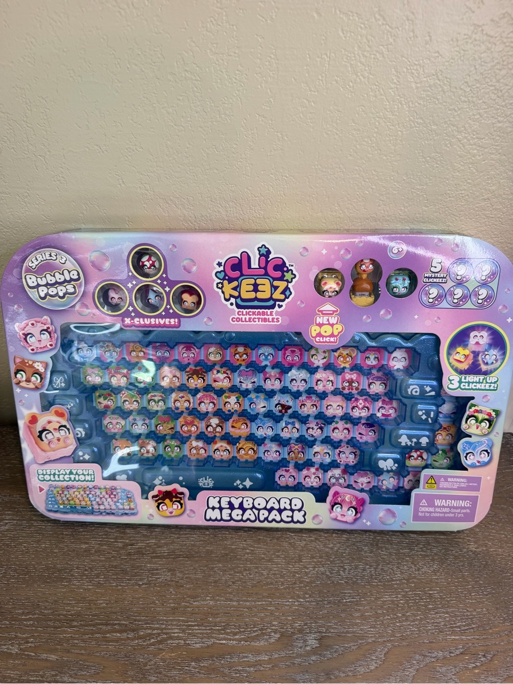 Clickeez Series 3 Keyboard Mega Pack | Includes a Keyboard Collectors Case & 12